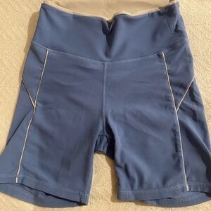 Australian wilo shorts medium